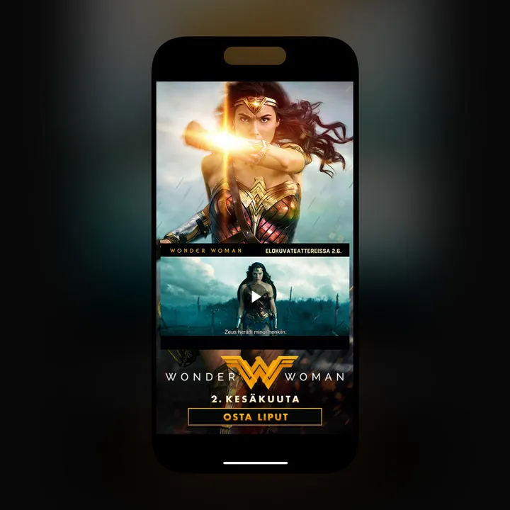 Wonder woman responsive display ad